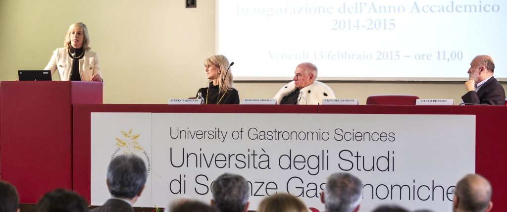 Stefania Giannini - Inaugurazione Anno Accademico 2014-15 UNISG