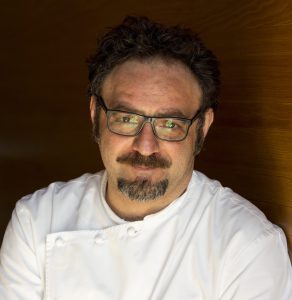 La tavola, la parte bella di Paolo Lopriore: astenersi asociali